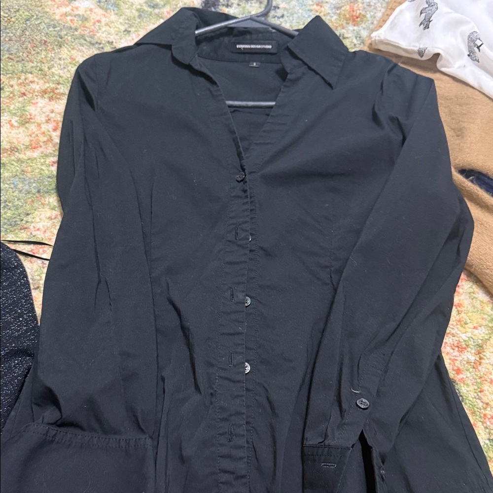 Express Women's Black Button-Up small